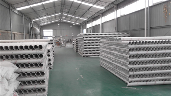 PVC-U排水管、PVC-U穿線(xiàn)管車(chē)間.jpg